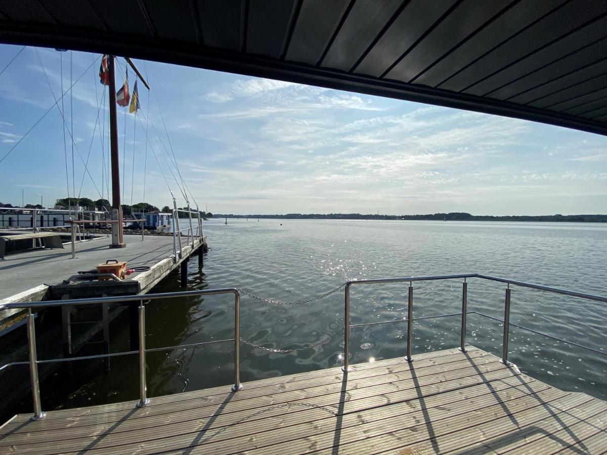 Hotel Hausboot Fjord Nordstern Mit Dachterrasse In Schleswig Esterno foto