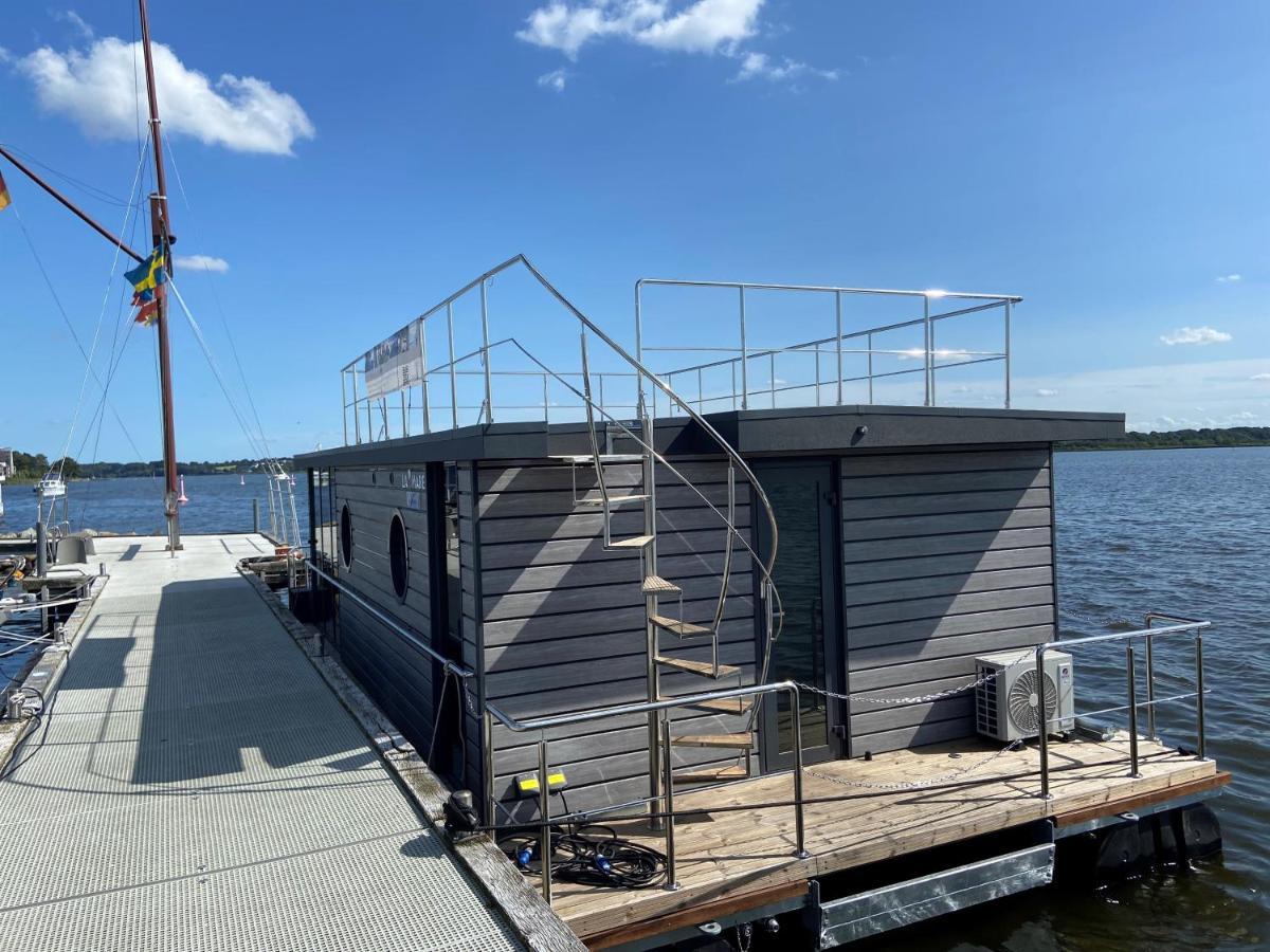Hotel Hausboot Fjord Nordstern Mit Dachterrasse In Schleswig Esterno foto